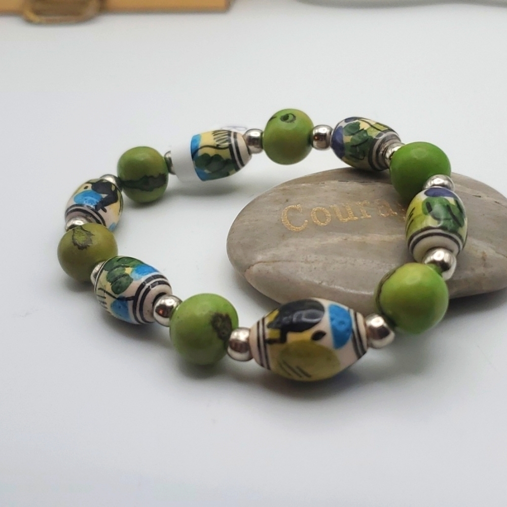 African trade bead‎ bracelet B1806